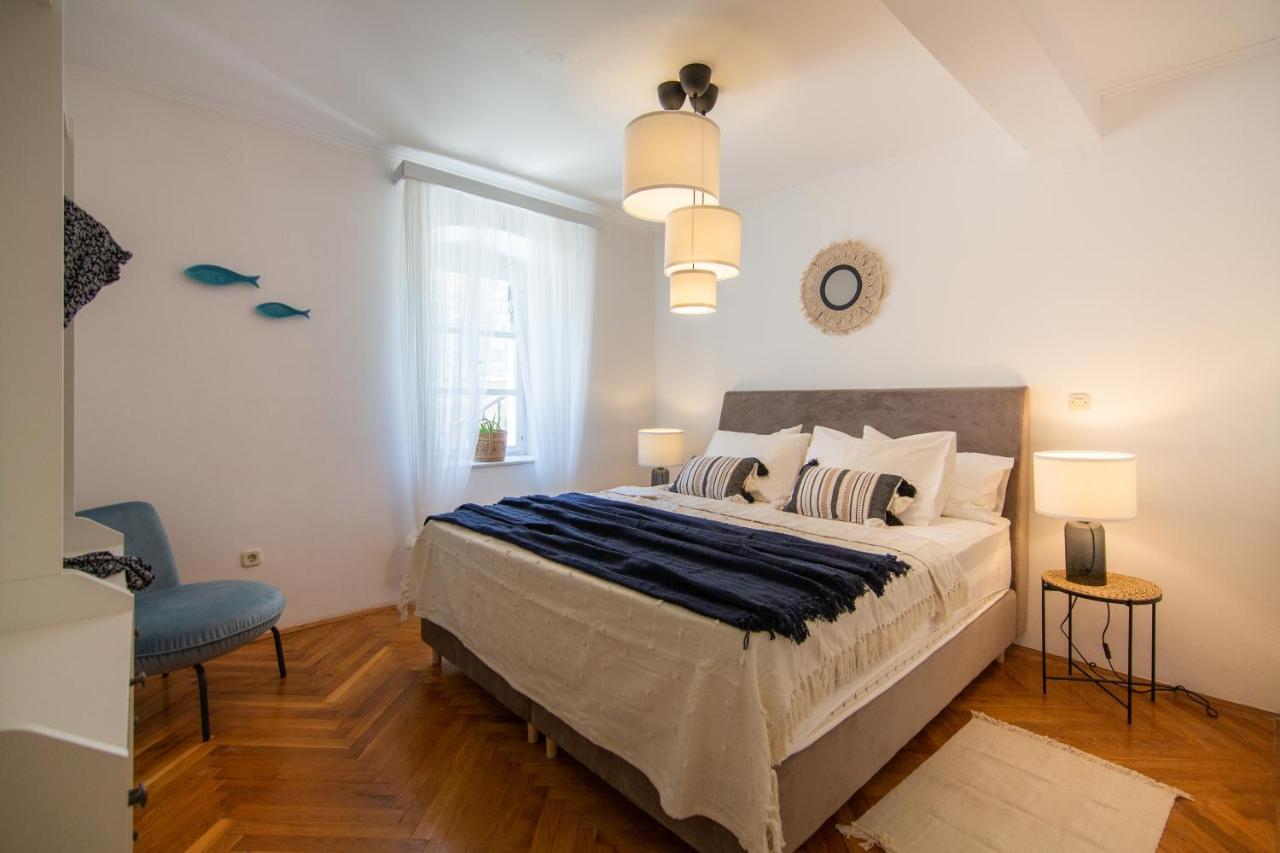 Apartments Mali Raj Komiža Dış mekan fotoğraf