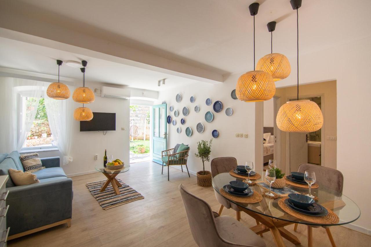 Apartments Mali Raj Komiža Dış mekan fotoğraf